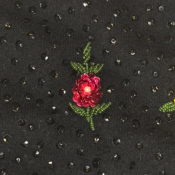 Vintage Sleeveless Sweater - Cyn Les Hand Beaded Sequin Rosette Black - Size 36 - Picture 11 of 11